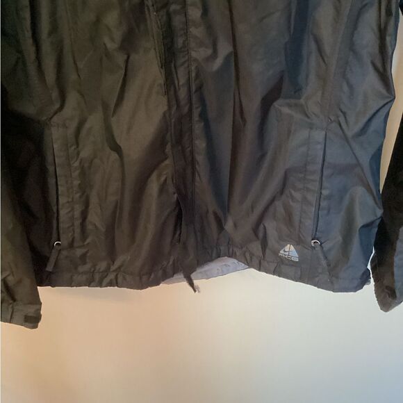 NIKE ACG FIT STORM WOMENS LARGE BLACK HOODED WINDBREAKER RAIN JACKET - Picture 5 of 10